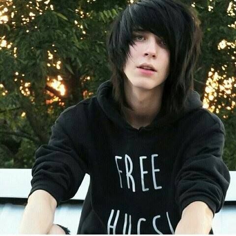 chelsey h recommends emo guys with black hair and blue eyes pic