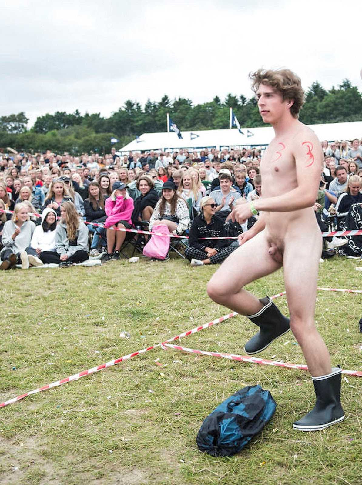 brendy anderson recommends Public Nude Festival