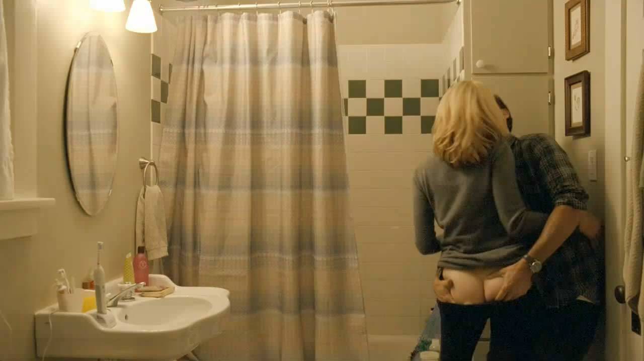 elizabeth banks nude