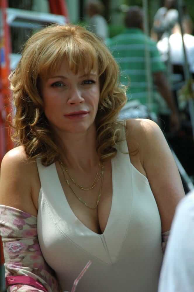 aaron alamo recommends Lauren Holly Boobs