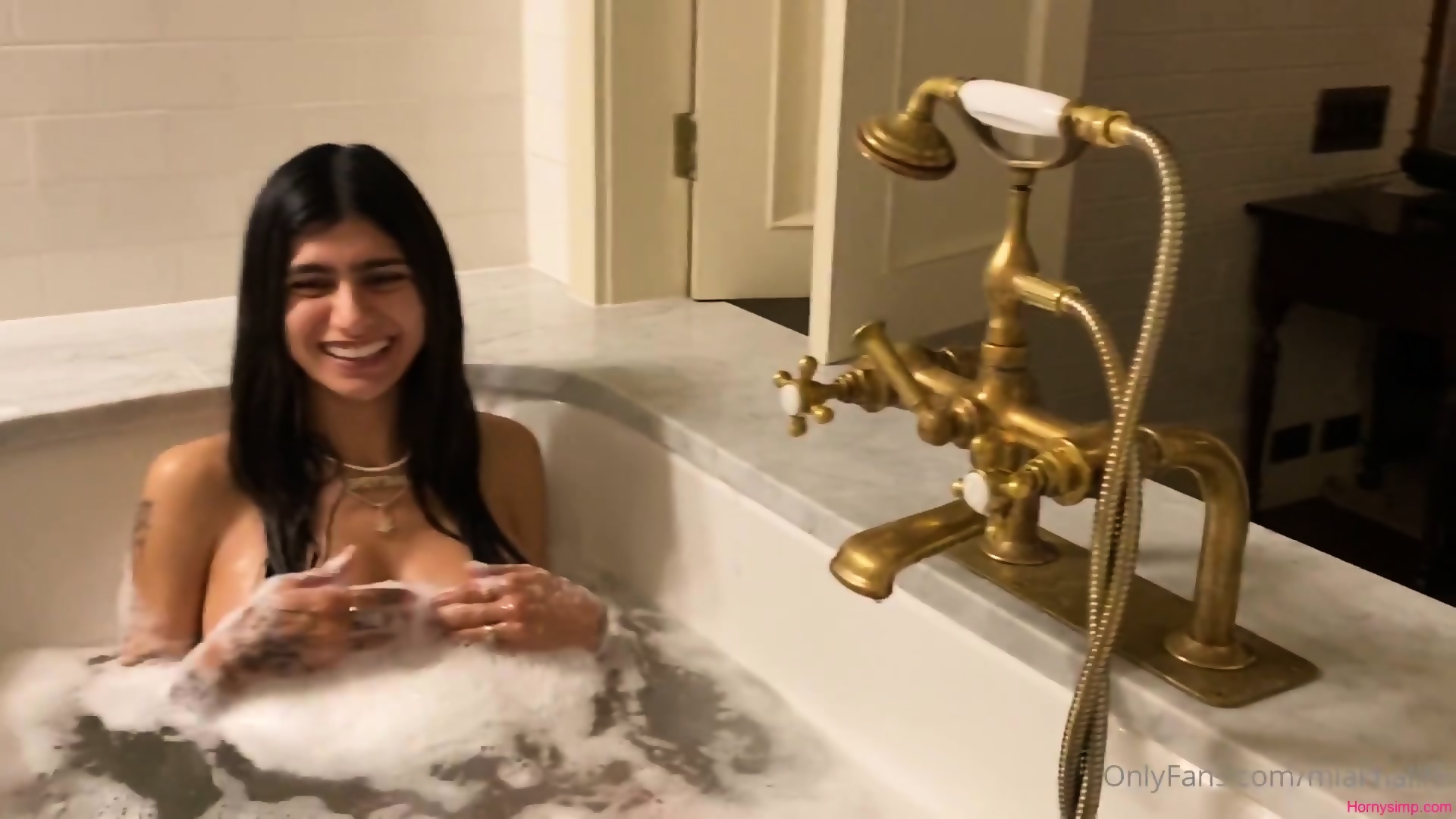 Best of Mia khalifa bath