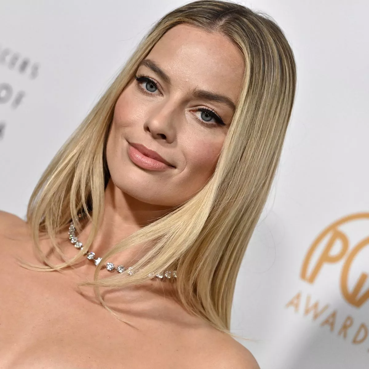 adam cleaver recommends margot robbie porni pic