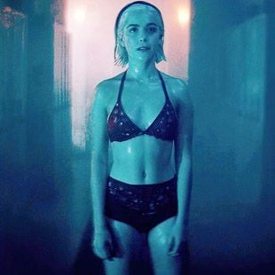 amanda wachholz recommends Kiernan Shipka Ass