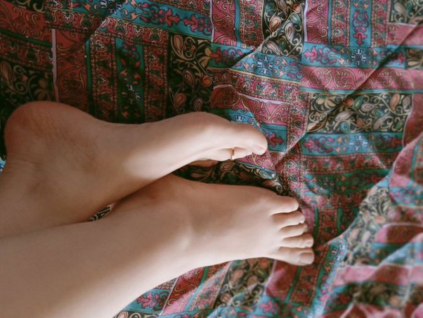 amruta sahasrabudhe recommends amateur foot joi pic