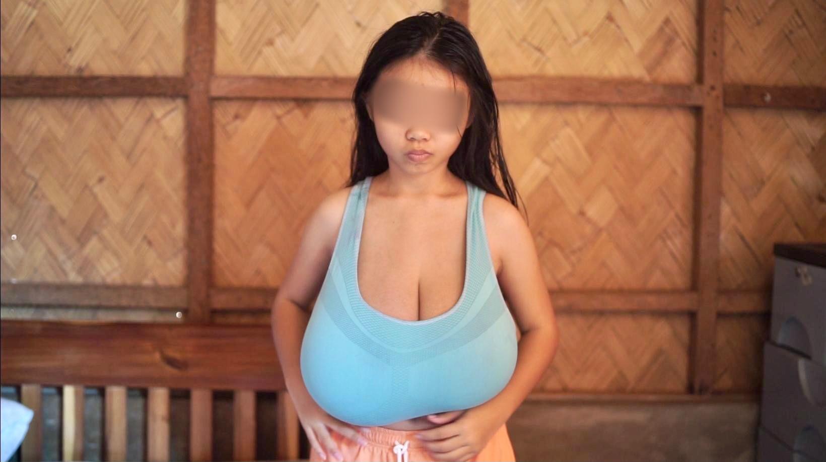 bedi susanto recommends Big Tits Little Sister