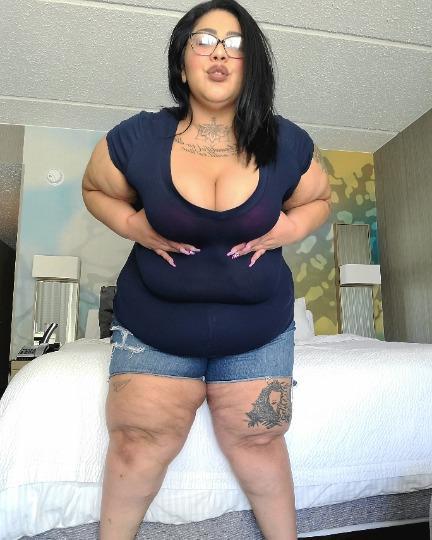 christine howells recommends Crystal Blue Bbw