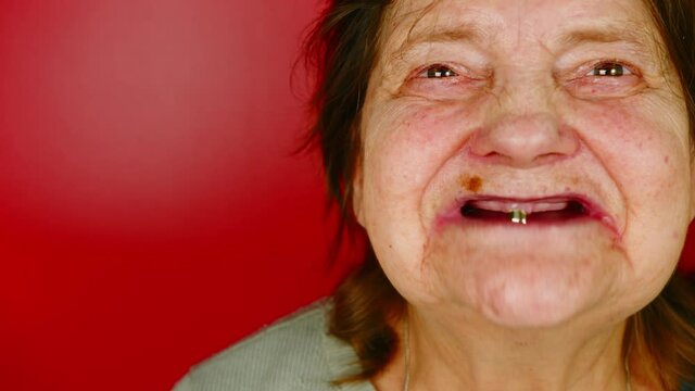 danielle brubacher recommends no teeth old lady pic