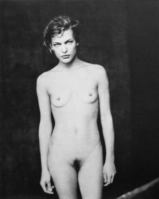 dario tapia recommends milla jovovich nude pics pic