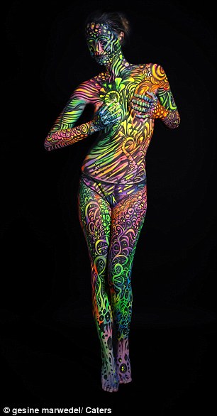 colin chartier share naked women body paint photos