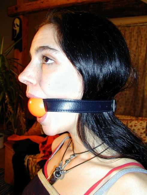 aminun jabir add photo wife ball gagged